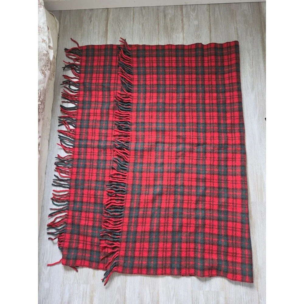 VTG Pendleton Virgin Wool Red Black Plaid Fringe Throw Blanket Made in USA EUC